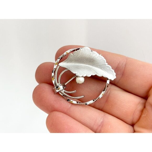 40s Vintage C.R. Co. Art Deco Faux Pearl Foliage Openwork Sterling Silver Brooch - Picture 9 of 10
